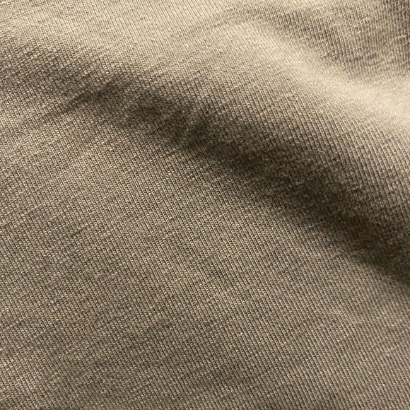 H&M tee - Picture 3 of 3